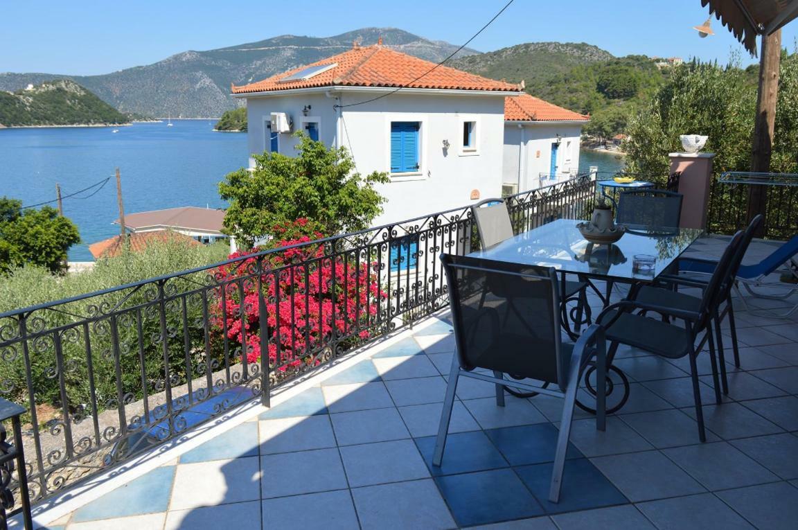 Villa Marika Вати Екстериор снимка