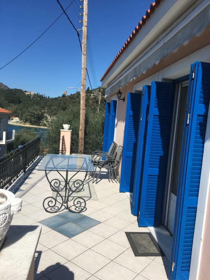 Villa Marika Вати Екстериор снимка